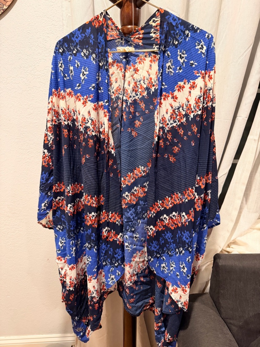 Maurices Blue Navy White Floral Kimono